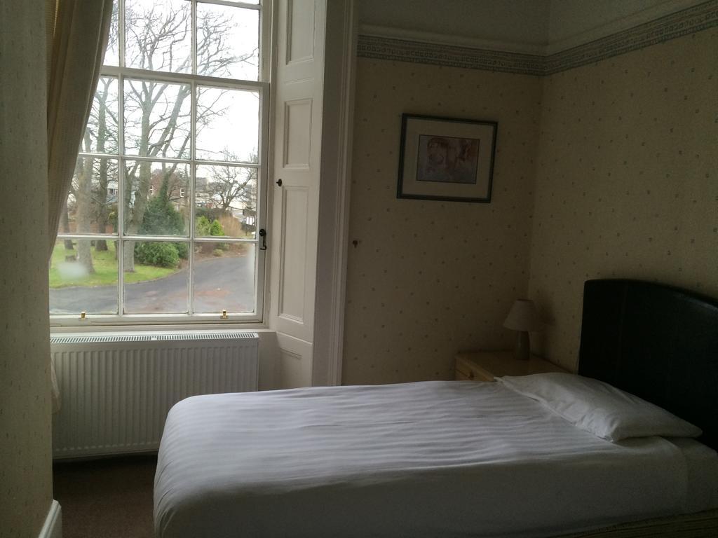 Annfield House Hotel Irvine  Kültér fotó