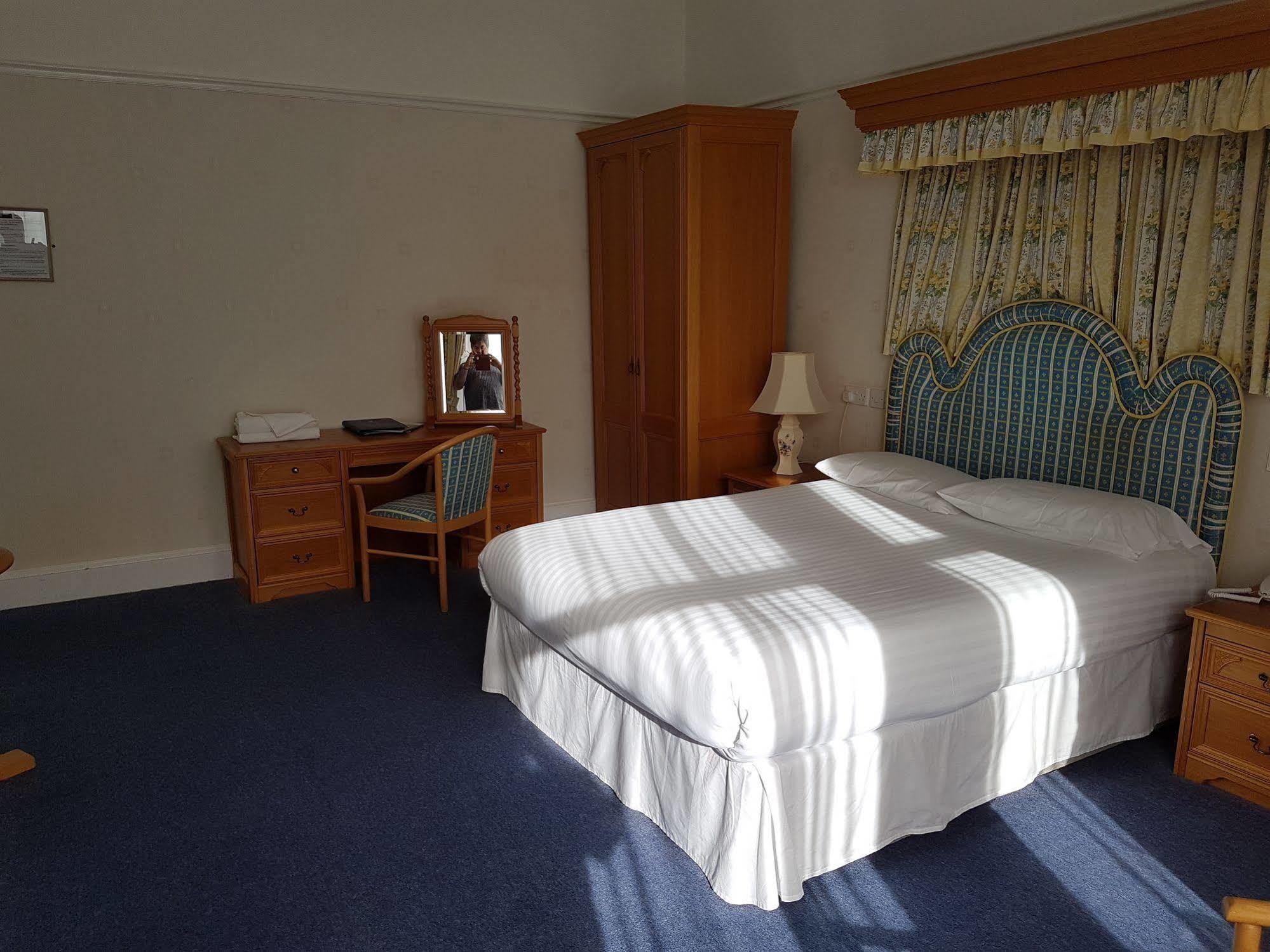 Annfield House Hotel Irvine  Kültér fotó